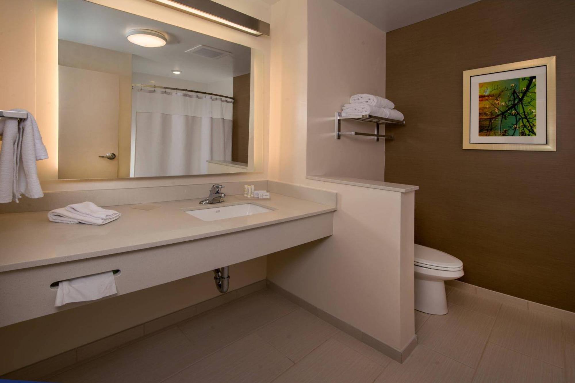 Fairfield Inn & Suites By Marriott Washington Bagian luar foto