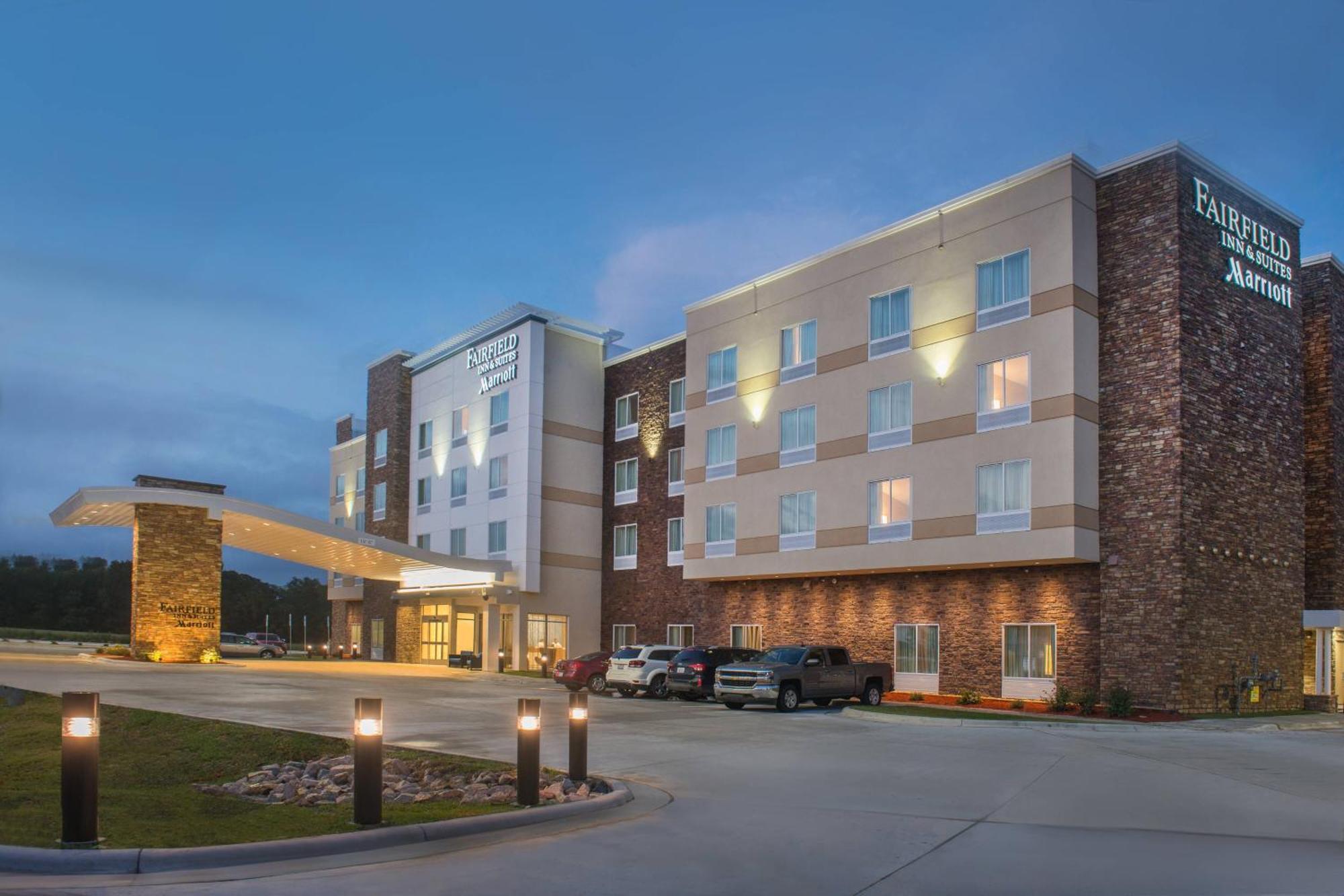 Fairfield Inn & Suites By Marriott Washington Bagian luar foto